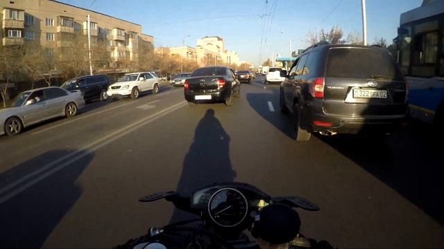 Мото юмор ! А моя любовь живет на пятом Этаже . смотреть онлайн