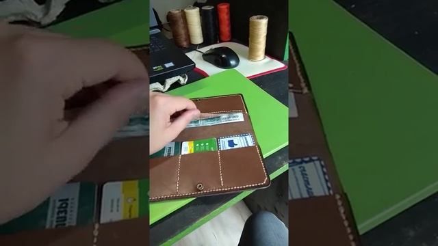 Кожаный кошелек выходного дня смотреть онлайн