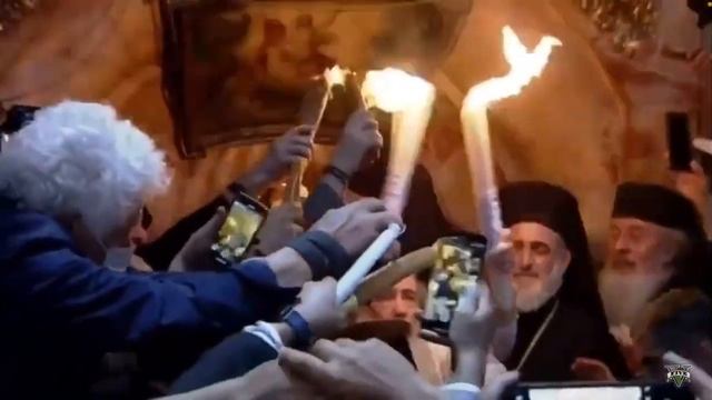 ТОЛЬКО ЧТО!!!СОШЁЛ БЛАГОДАТНЫЙ ОГОНЬ 2022!!!!!!! смотреть онлайн
