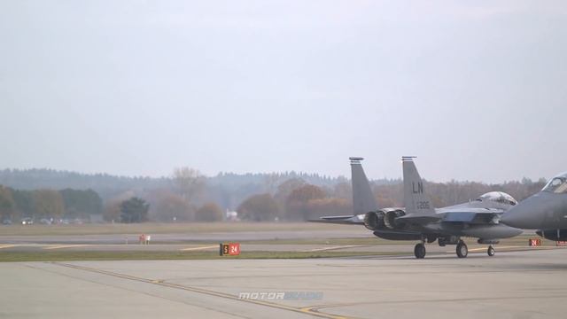 F-15C Eagle and F-15E Strike Eagle Fighter Jet Take Off US Air Force смотреть онлайн