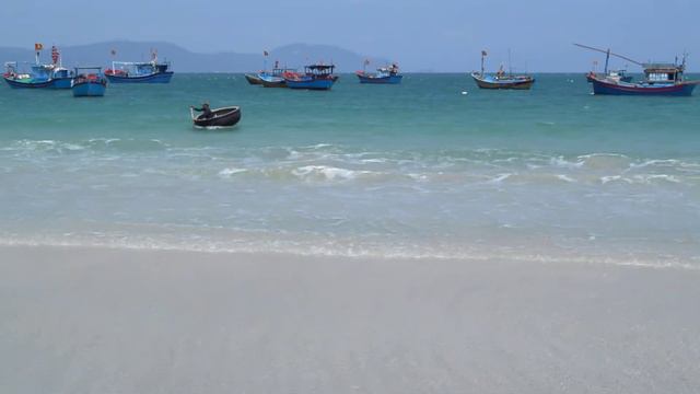 Мужик плывёт в тазу смотреть онлайн