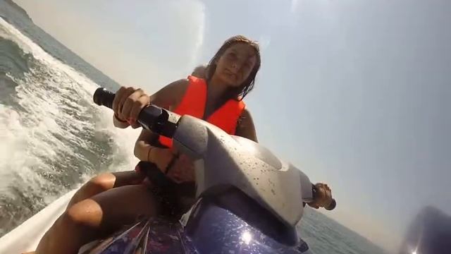 гоняем на водном мотоцикле в Болгарии смотреть онлайн