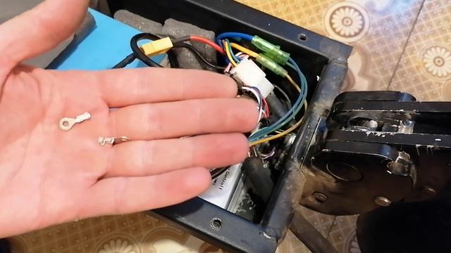 Электросамокат при езде выключился и не включается смотреть онлайн