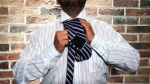 Классический узел для широкого галстука. Завязывать галстук пошагово. Галстук узел простой классика