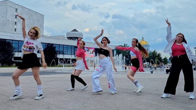 [K-POP IN PUBLIC][ONE TAKE] (G)I-DLE ((여자)아이들) - '퀸카 (QUEENCARD)' Dance Cover By CYPRESS