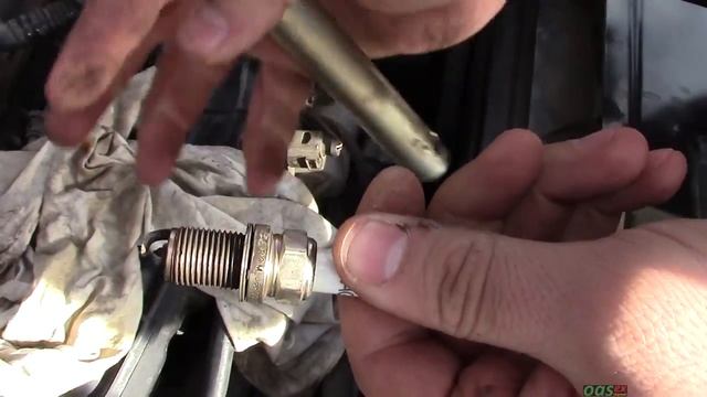 Замена свечей зажигания на двигателе 1.8 TSI Шкода Октавия А5 смотреть онлайн
