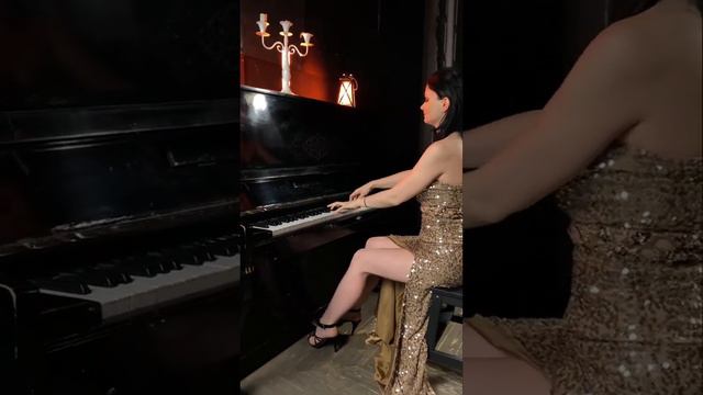 Howl’s Moving Castle Theme смотреть онлайн