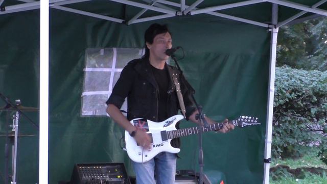 Кавер-группа песен В.Цоя - Когда твоя девушка больна @ ВДНХ 29.08.2015 смотреть онлайн