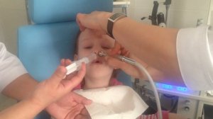 Процедура промывания носа "кукушка". Научный центр здоровья детей.