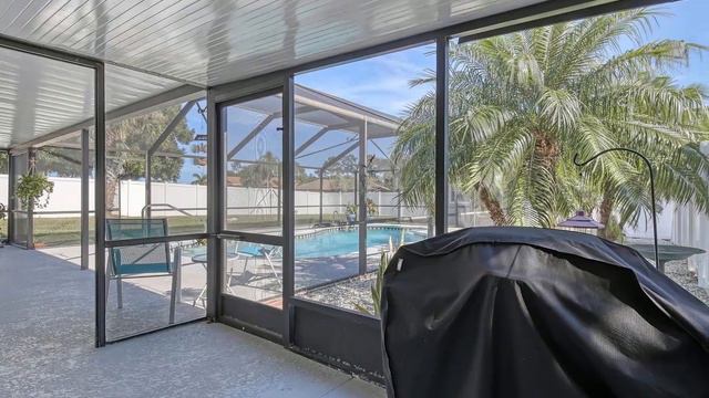 Berkshire Hathaway HomeServices Florida Realty - 1173 Gardenia Street смотреть онлайн