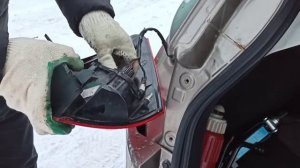 КАК ПОМЕНЯТЬ ЗАДНЮЮ ЛАМПОЧКУ ПОВОРОТНИКА на Nissan Qashqai I?