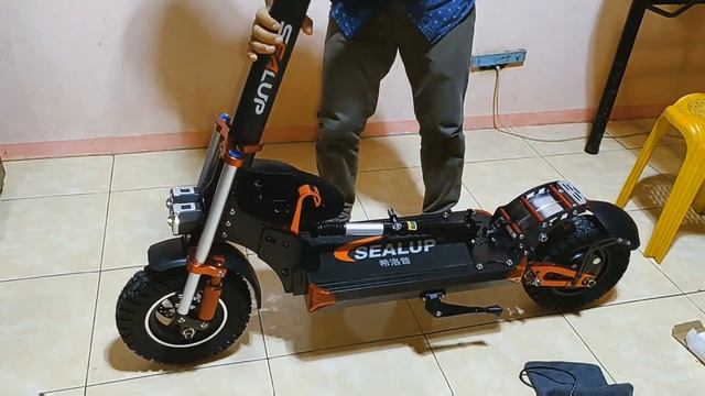 SEALUP Q22 Electric Scooter. UNBOXING !! UNFOLDING !!! смотреть онлайн