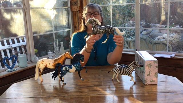 Breyer Decorators - History, Fun and Box Opening Part 2 смотреть онлайн