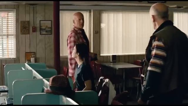 Red 2 - Official Trailer #2 (HD) with Bruce Willis смотреть онлайн
