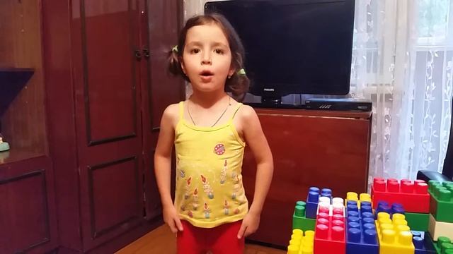 стих Ходит наша бабушка палочкой стуча. смотреть онлайн