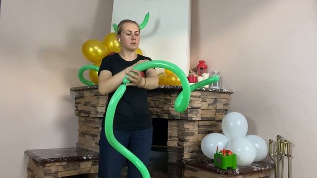 Цветок из воздушных шаров / A flower made of balloons смотреть онлайн