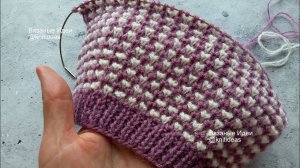 Простой двухцветный узор спицами!