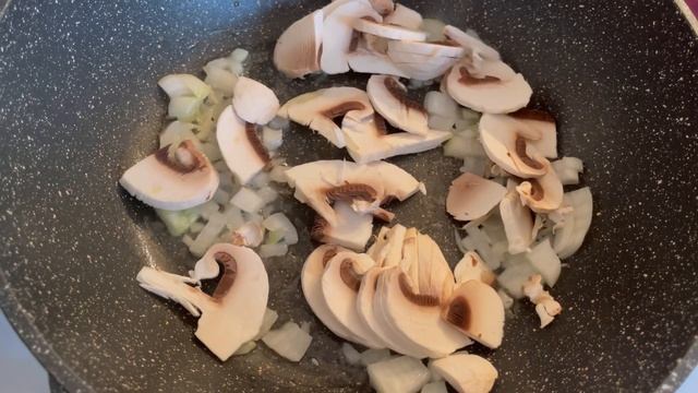 Омлет с грибами Это очень вкусно смотреть онлайн