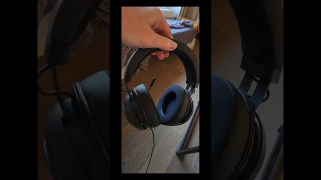 Razer Kraken Gaming Headset: Lightweight Aluminum Frame - link is in discription смотреть онлайн