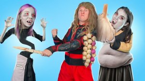 Slim and fat vampire girl! My sister has become a fat vampire!