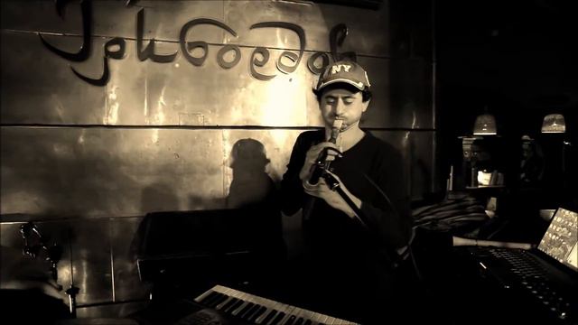 ОДИНОКИЙ ПАСТУХ НА ДУДУКЕ!