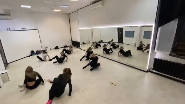 Tekari Dance School, тренер Яна, филиал в СПб на ул.Софьи Ковалевской. смотреть онлайн