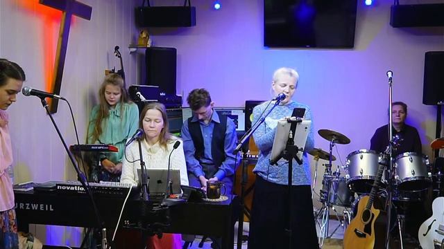 Каждый день мне нужна благодать – Ирина Коробова – стих с трансляции смотреть онлайн