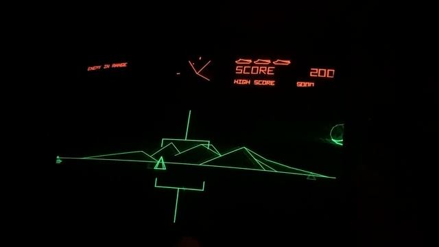 1980 Atari Battlezone Arcade Game смотреть онлайн