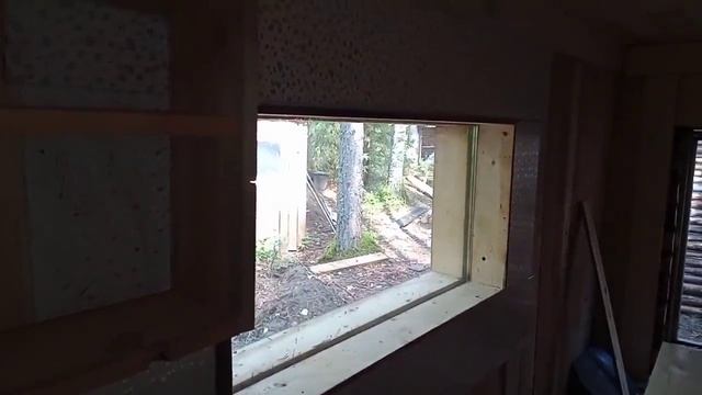 Это просто КРАСОТЕНЬ! Утеплил и украсил окна и двери ИЗБЫ. Cozy forest house смотреть онлайн