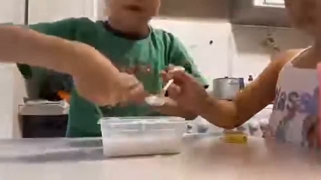 Как сделать неньютоновскую жидкость смотреть онлайн