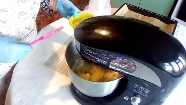 В восторге вся семья от вкуснейших эклеров.Обалденно вкусные смотреть онлайн