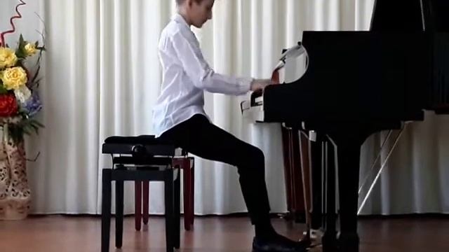 Данильян Даниил Э. Григ соч. 57 № 1 Минувшие дни смотреть онлайн