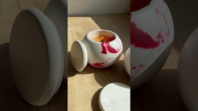 Ароматические свечи O CHEIRO в гипсовых подсвечниках | Ручная работа | Поющий древесный фитиль смотреть онлайн