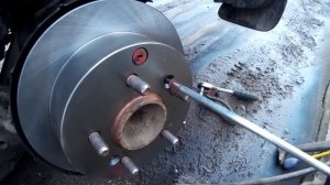 замена задних тормозных колодок  и дисков на KIA Cerato 2009 г.в