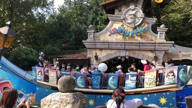 Everland Resort | Happiest place in South Korea | Walk with Ruru | Travel смотреть онлайн