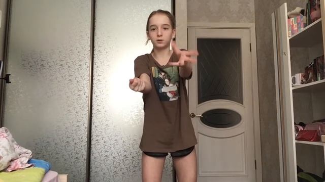 УЧИМ ТАНЕЦ ИЗ TIK TOK ОТ ЧАРЛИ.?♀️ смотреть онлайн