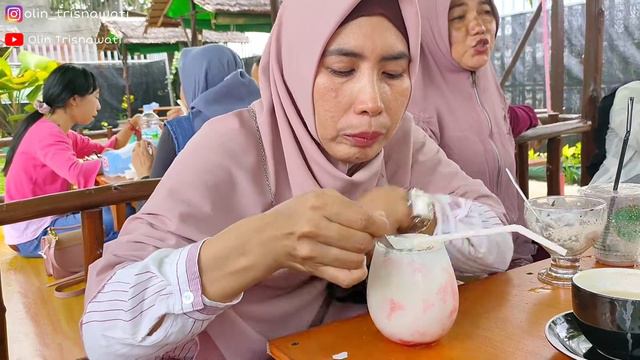 CAFE PALMA GARDEN WISATA BARU PONTIANAK MENYATU DENGAN ALAM смотреть онлайн