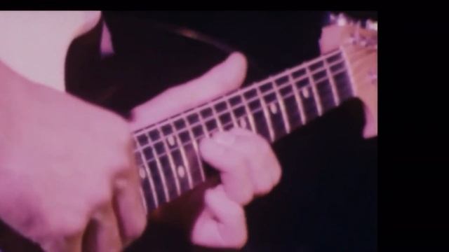Live In Brighton/MP&EMR смотреть онлайн