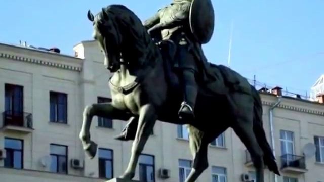 Памятник Юрию Долгорукому смотреть онлайн