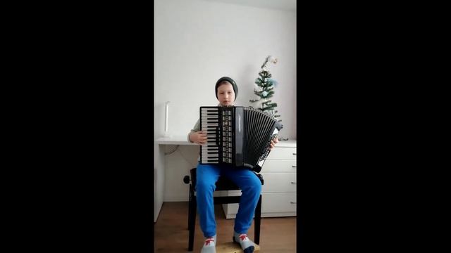 Осенний вальс. В.Иванов. Макс, 9 лет, аккордеон. смотреть онлайн