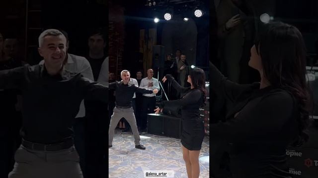 Лезгинка от горячей девушки #weddingdance #wedding смотреть онлайн