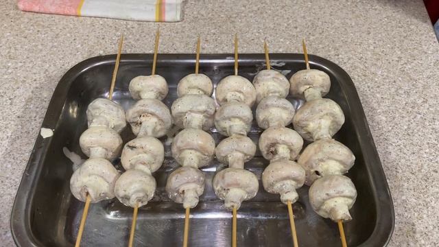 Шампиньоны в духовке как на мангале // Champignons in the oven like on the grill смотреть онлайн