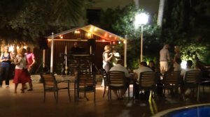 Чёрная рубашка