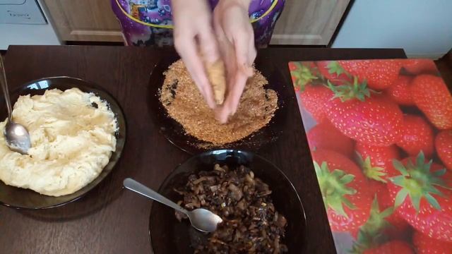 КАРТОФЕЛЬНЫЕ ЗРАЗЫ С ГРИБАМИ! Очень аппетитное домашнее блюдо! смотреть онлайн