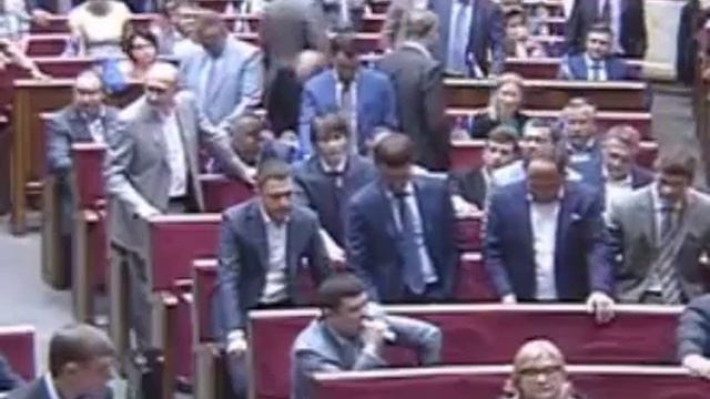 Фракции Коммунистической партии больше нет! Депутаты распустили фракцию коммунистов! смотреть онлайн