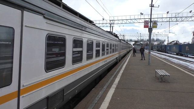Электропоезд ЭД4М-0484 ЦППК станция Ворсино смотреть онлайн