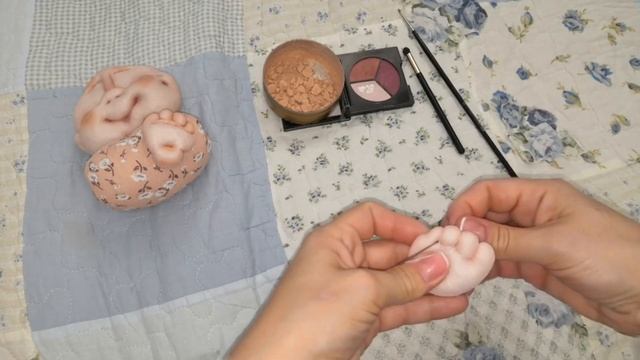 Мастер класс. Шьем красивые ножки куклам из капрона. смотреть онлайн