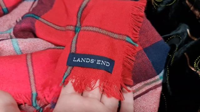 Нашла много шерсти, кашемира и шёлка в секонд-хенде, мои удачные находки смотреть онлайн