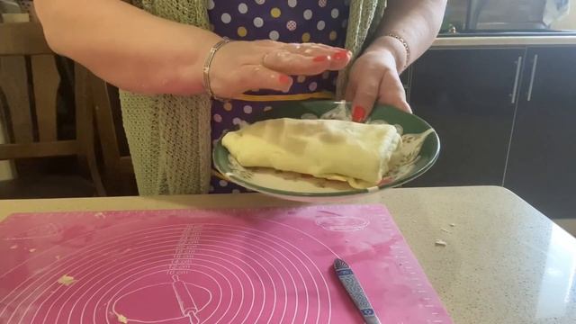 ХАЧАПУРИ из слоёного теста в духовке - супер рецепт ? Получается целая жаровня вкусного хачапури ? смотреть онлайн