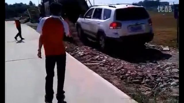 중국에서 모하비 오프로드 시승 행사 смотреть онлайн